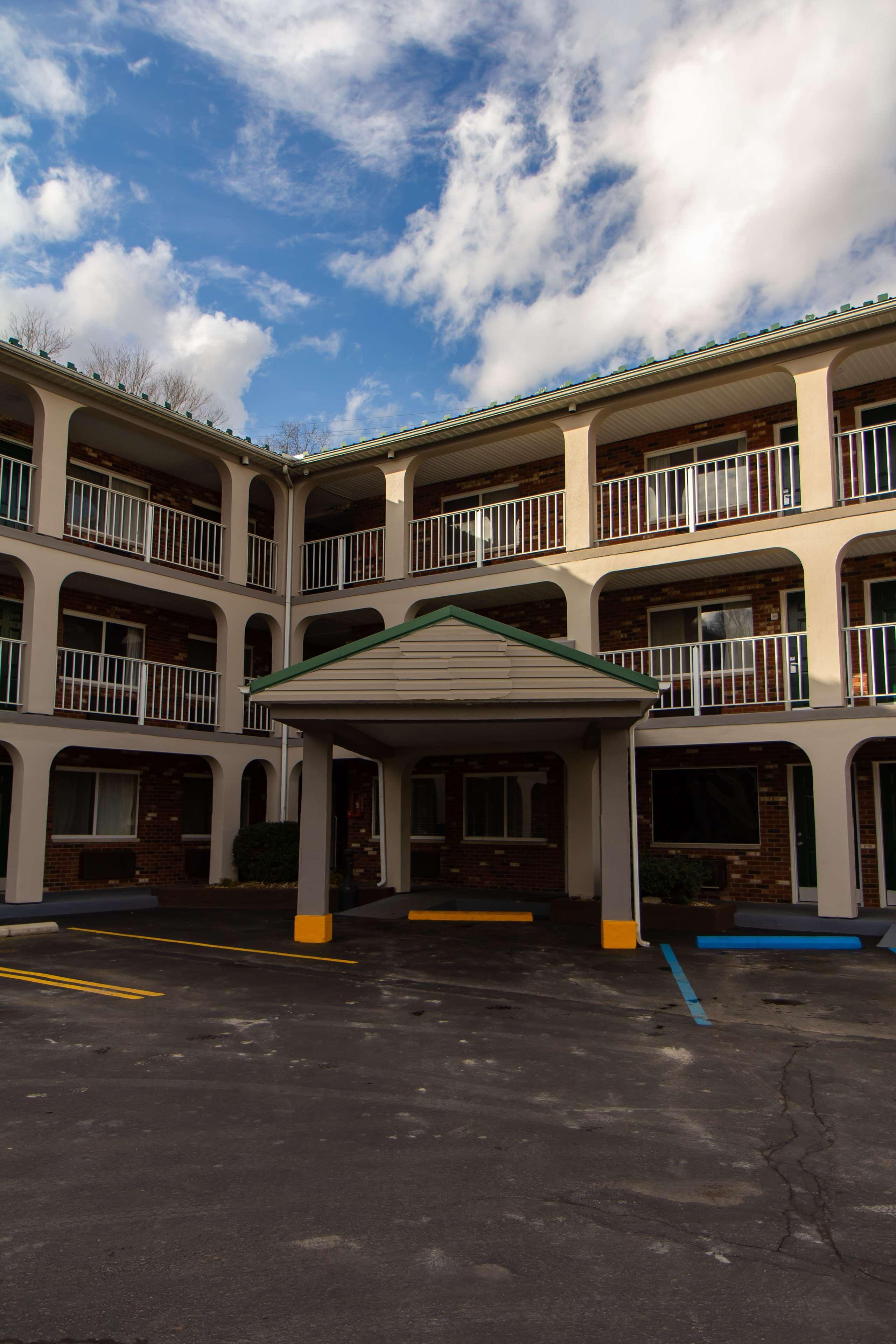 Surestay Hotel By Best Western Summersville Εξωτερικό φωτογραφία