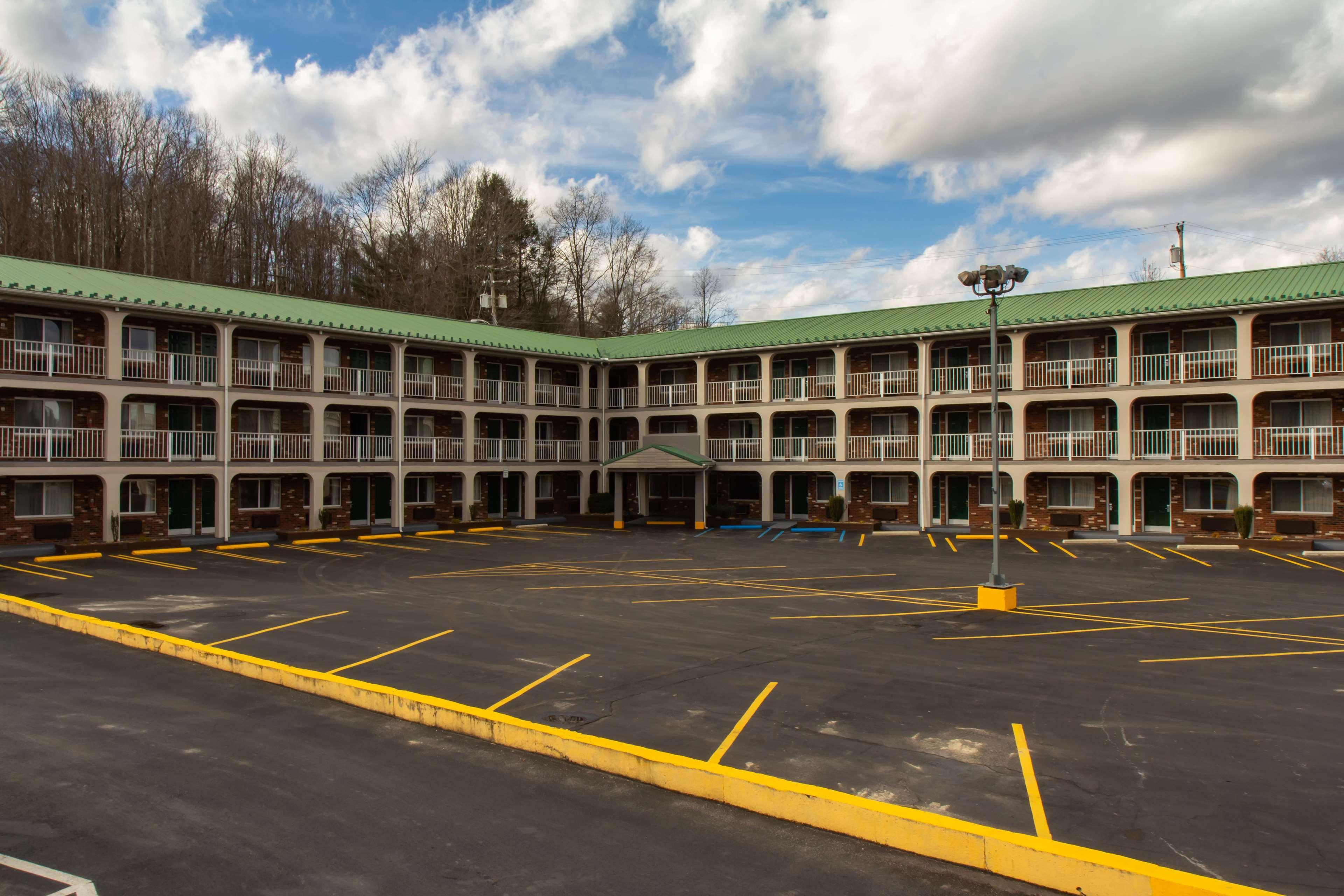 Surestay Hotel By Best Western Summersville Εξωτερικό φωτογραφία
